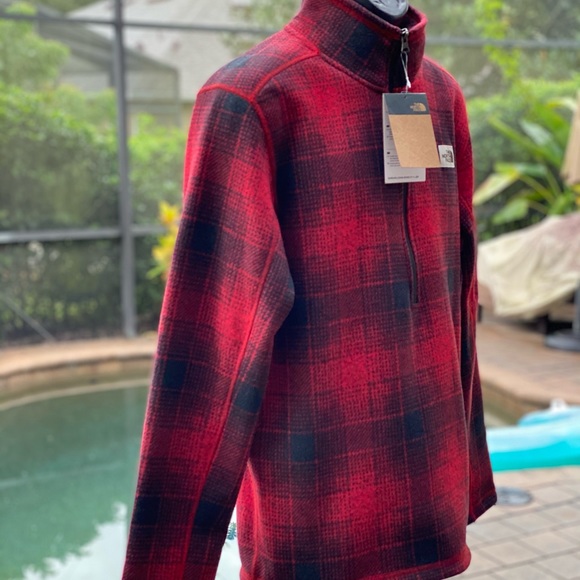 The North Face Novelty Gordon Lyons 1/4 Zip - Picture 2 of 8